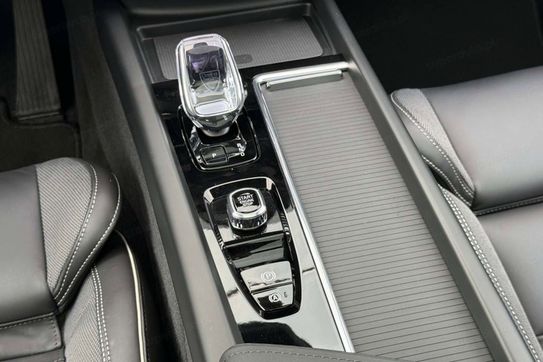 Volvo XC60 B5 AWD Plus Black Edition