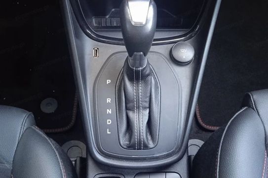 Ford Puma 1.0 EcoBoost mHEV ST-Line X DCT