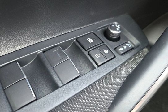 Toyota Corolla Comfort 1.5 benzyna