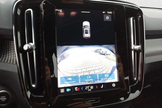 Volvo XC40 B3 B Plus Dark