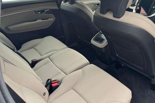 Volvo XC90 B5 AWD Plus Bright