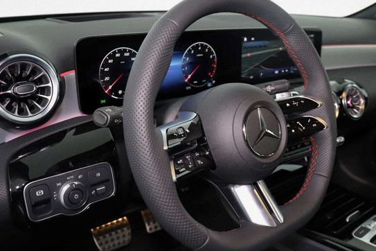 Mercedes Klasa A 200 AMG Line