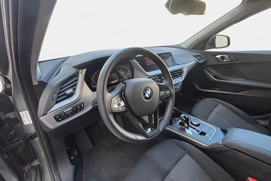 BMW Seria 1 118i Advantage