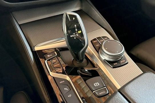 BMW Seria 5 530e iPerformance M Sport