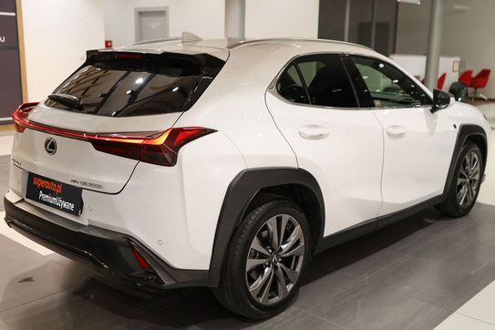 Lexus UX 300h F Sport Design AWD