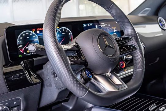 Mercedes GLA AMG  35 4-Matic