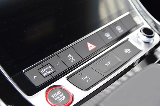 Audi Q7 TDI quattro S Line