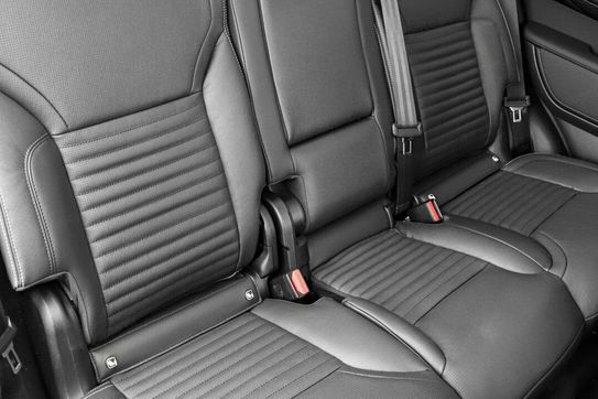 Land Rover Discovery V D250 Dynamic SE