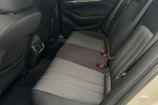 Mazda 6 2.0 Center-Line
