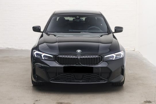 BMW Seria 3 330i xDrive M Sport