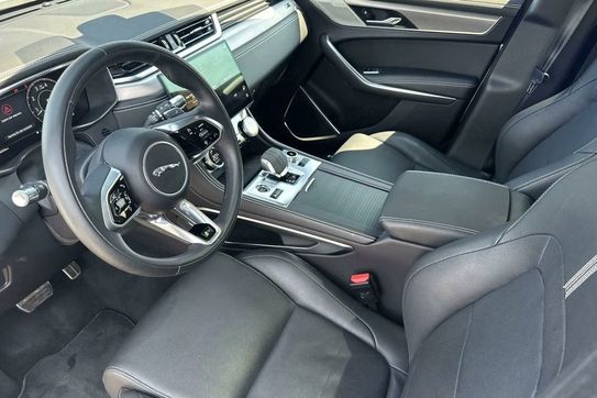 Jaguar F-Pace 3.0 P400 AWD R-Dynamic SE
