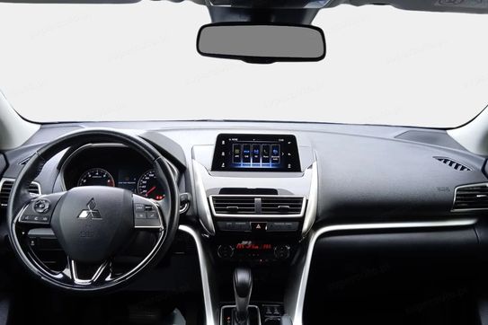 Mitsubishi Eclipse Cross 1.5 T Invite Plus CVT