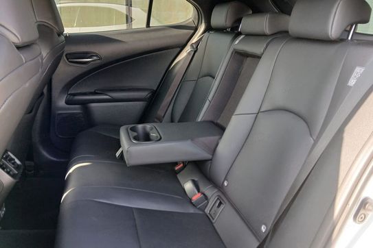 Lexus UX 250h F Sport Design 2WD