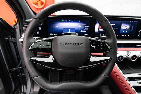 Omoda 9 1.5 Super Hybrid Exclusive AWD