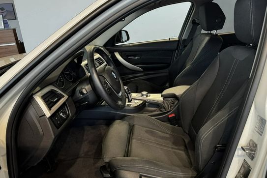 BMW Seria 3 Touring 320d xDrive