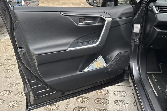 Toyota RAV4 Selection 2.5 Hybrid
