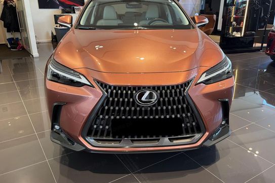 Lexus NX 350h Omotenashi 2.5 Hybrid AWD