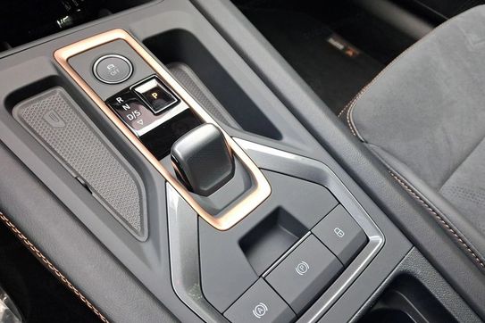 Cupra Formentor eTSI