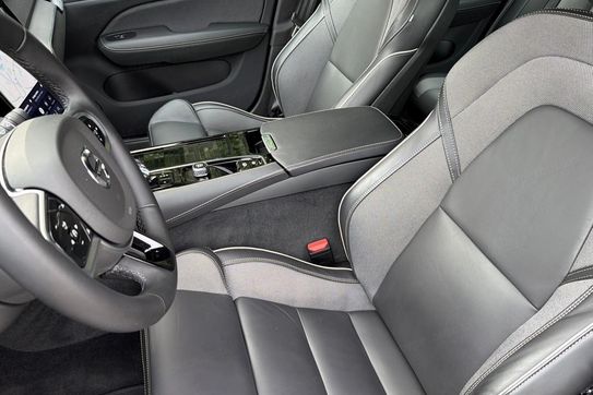 Volvo V60 T6 AWD Plug-In Hybrid Plus Bright aut