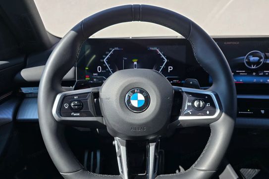 BMW Seria 5 520d xDrive M Sport aut