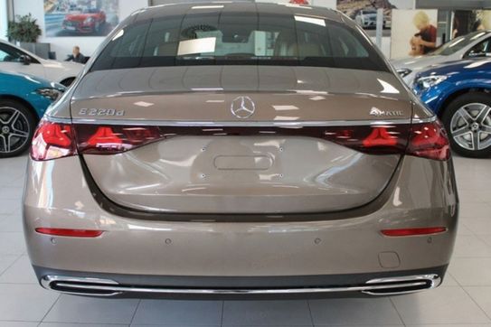 Mercedes E Klasa 220 d 4-Matic Avantgarde