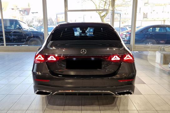 Mercedes Klasa E 220 d  4-Matic AMG