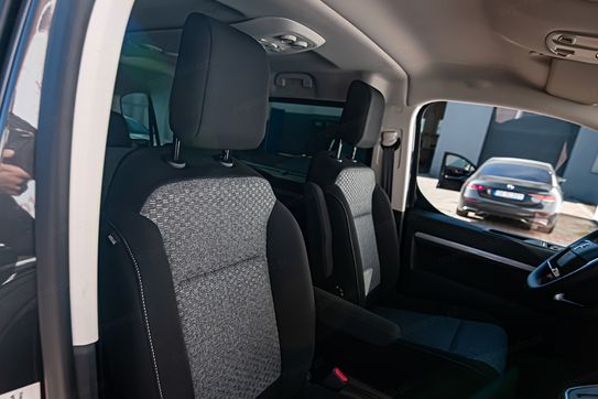 Opel Zafira Life Extra Long L2H1 Business AT8