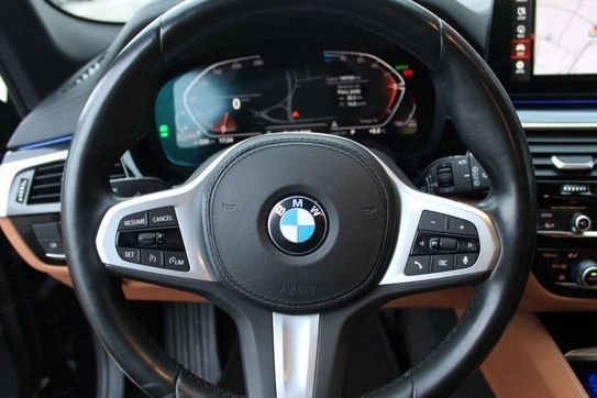 BMW Seria 5 520d mHEV Luxury Line sport-aut
