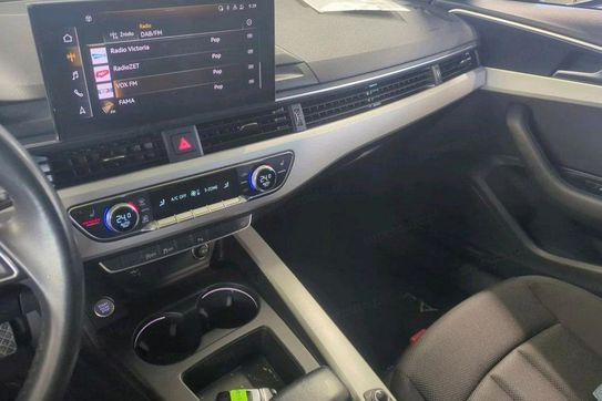 Audi A4 35 TFSI mHEV S tronic