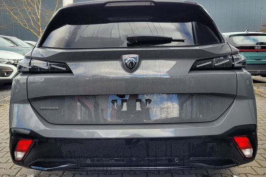 Peugeot 308 Allure EAT8 1.5 BlueHDi