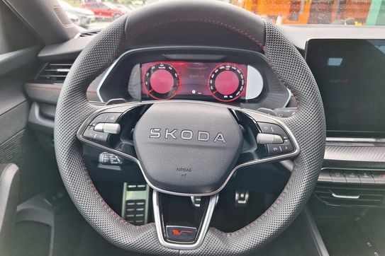 Skoda Octavia RS 2.0 TSI DSG