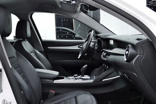 Alfa Romeo Stelvio 2.0 Turbo Sprint Q4 aut