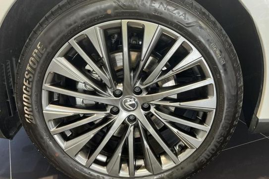 Lexus RX 450h+ Omotenashi 2.5 Hybrid Plug-in