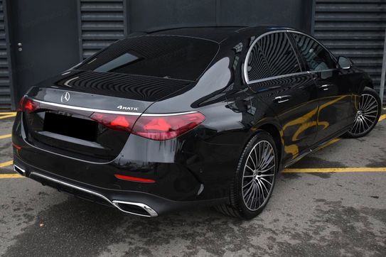 Mercedes Klasa E 200 4-Matic AMG