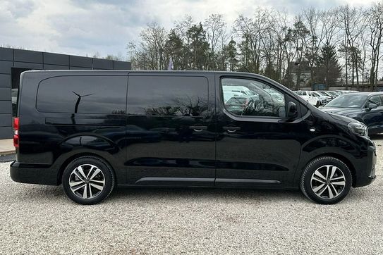 Peugeot Traveller XL L2H1 Business VIP