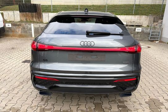 Audi Q5 e-Hybrid quattro S line Sportback