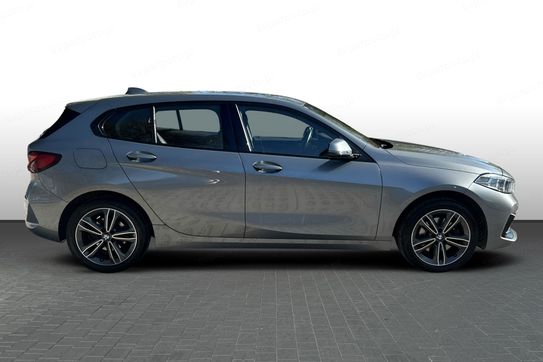 BMW Seria 1 118i Sport Line