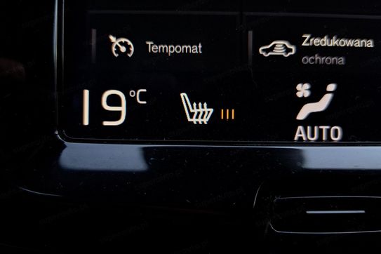 Volvo XC60 B4 D AWD Momentum