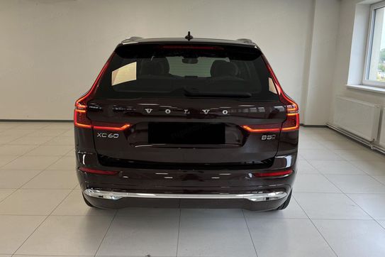 Volvo XC60 B5 AWD Ultra Bright
