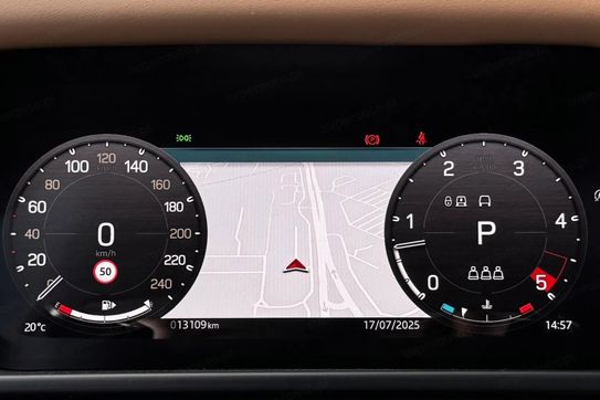 Land Rover Defender 110 D250 X-Dynamic AWD HSE