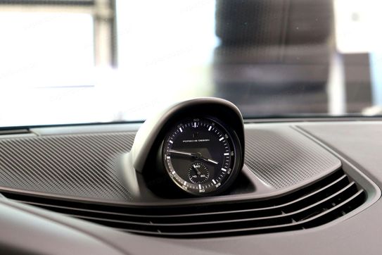 Porsche Taycan Black Edition