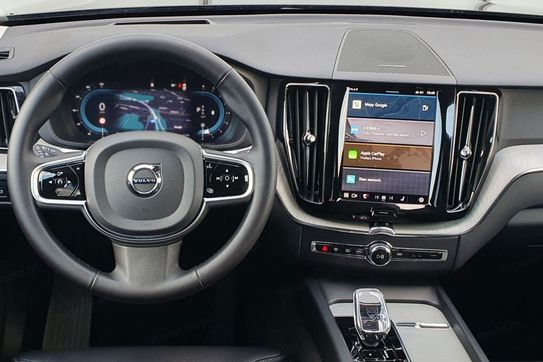 Volvo XC60 B5 B AWD Plus Dark aut