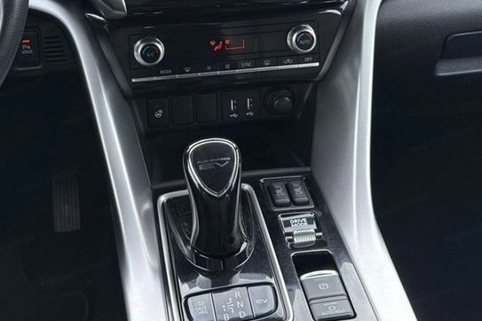 Mitsubishi Eclipse Cross 2.4 PHEV Intense Plus