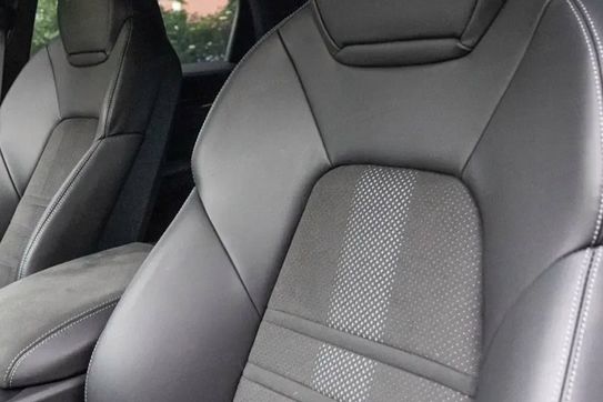 Porsche Cayenne Coupe Turbo E-Hybrid  GT