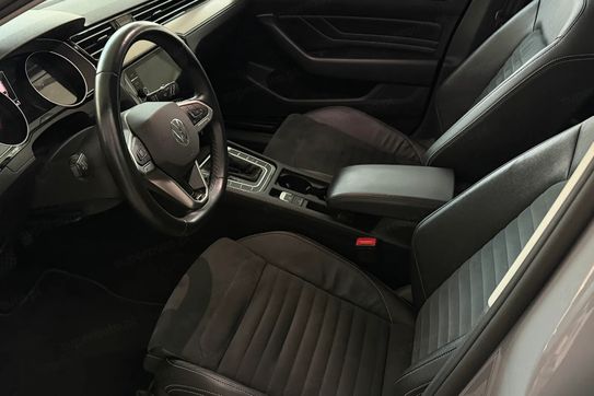 Volkswagen Passat 1.5 TSI EVO Elegance DSG