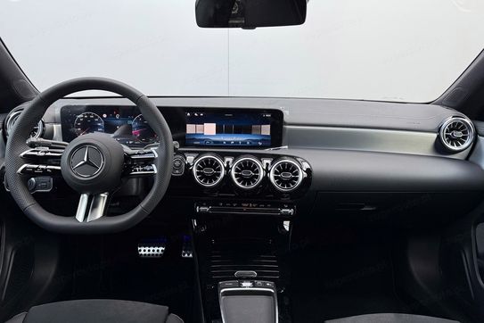 Mercedes CLA 200 AMG Line