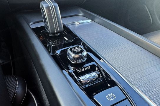 Volvo XC60 B4 D R-Design