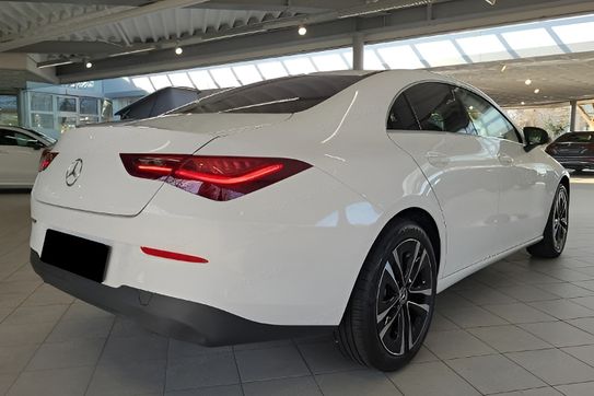 Mercedes CLA 200