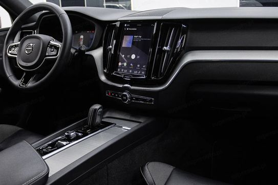 Volvo XC60 B4 B Plus Dark aut