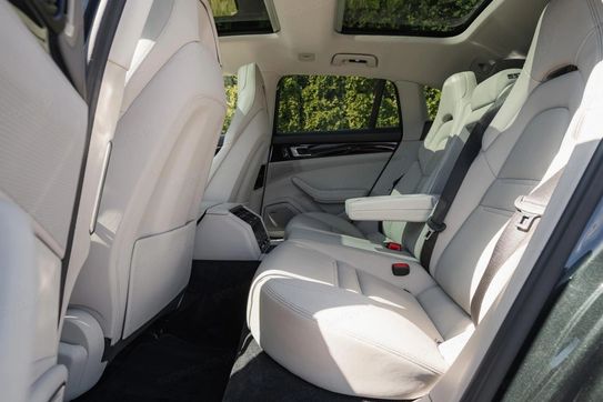 Porsche Panamera 4S